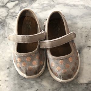 Rose Gold/Gray Tom’s